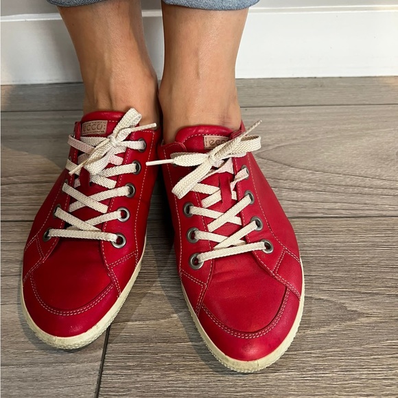 Very comfortable,gently used - Picture 3 of 5